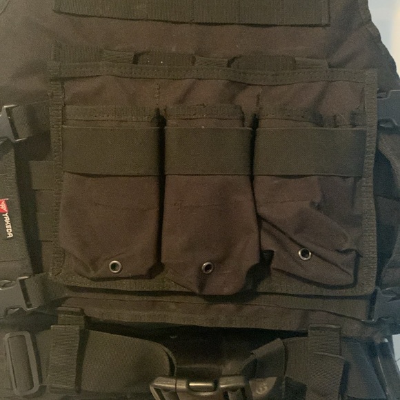 Army vest for airsoft or Halloween - Picture 3 of 5